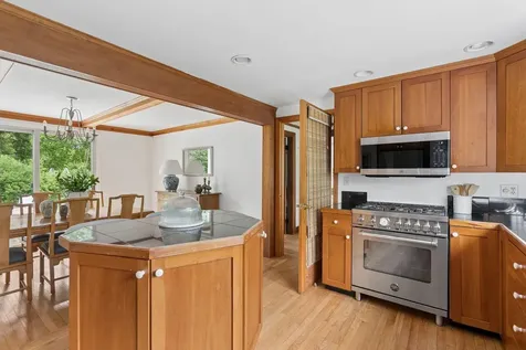 14 Fern Avenue Falmouth ME 04105