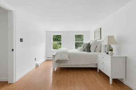 14 Fern Avenue Falmouth ME 04105