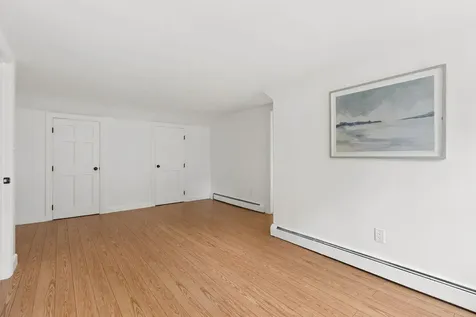 14 Fern Avenue Falmouth ME 04105