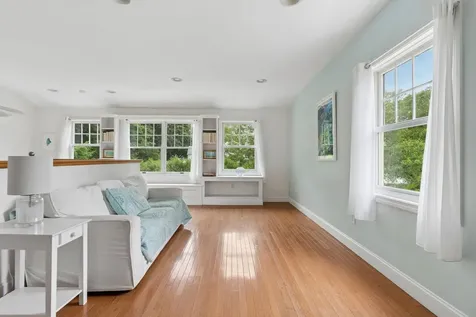 14 Fern Avenue Falmouth ME 04105