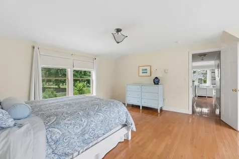14 Fern Avenue Falmouth ME 04105