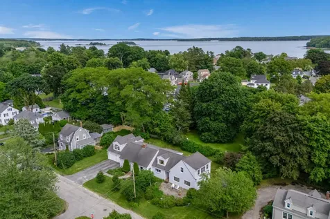 14 Fern Avenue Falmouth ME 04105