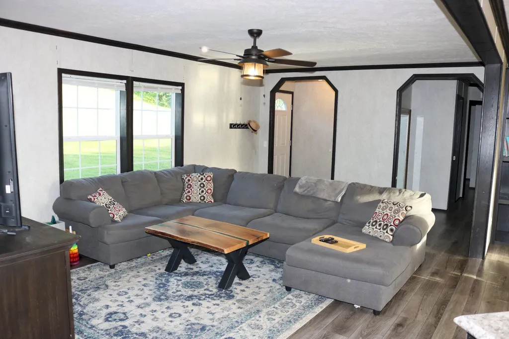 246 River Road Madison ME 04950