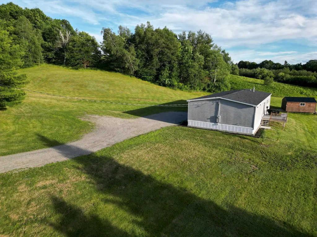 246 River Road Madison ME 04950