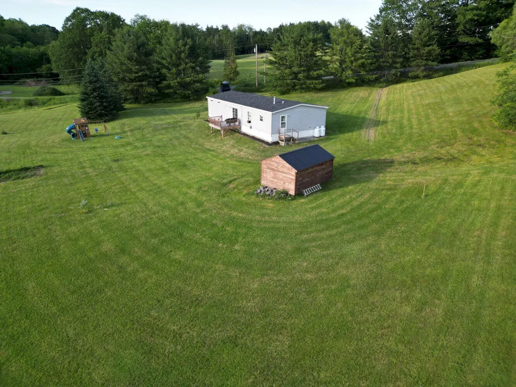 246 River Road Madison ME 04950