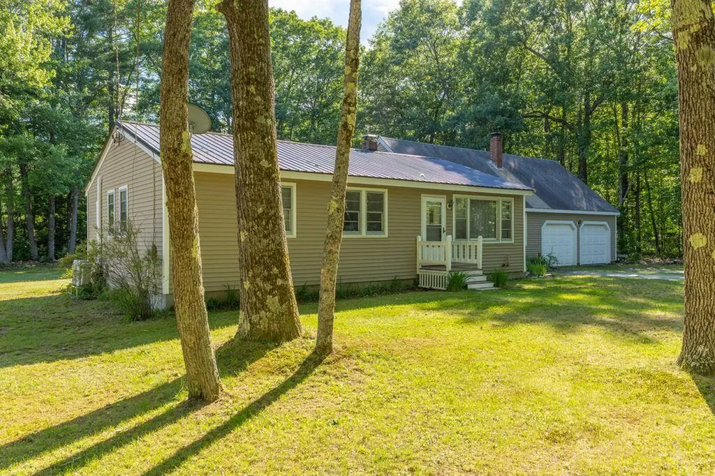 8 Terry Street Gorham ME 04038