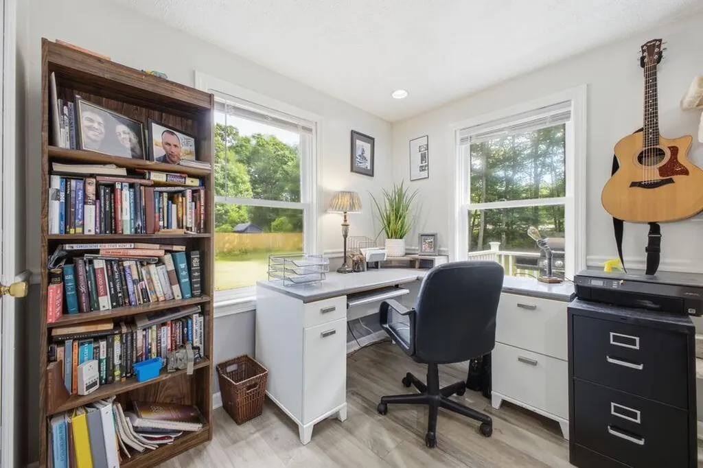 8 Terry Street Gorham ME 04038