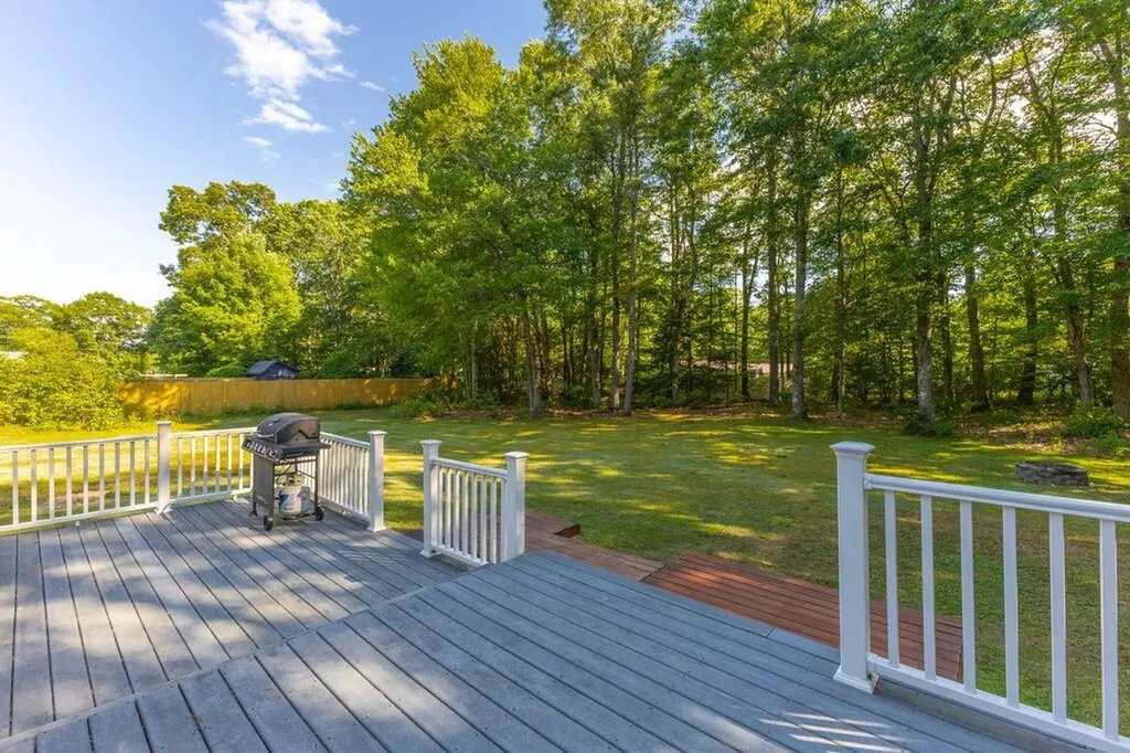 8 Terry Street Gorham ME 04038