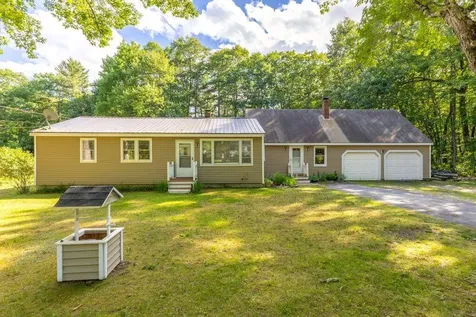 8 Terry Street Gorham ME 04038
