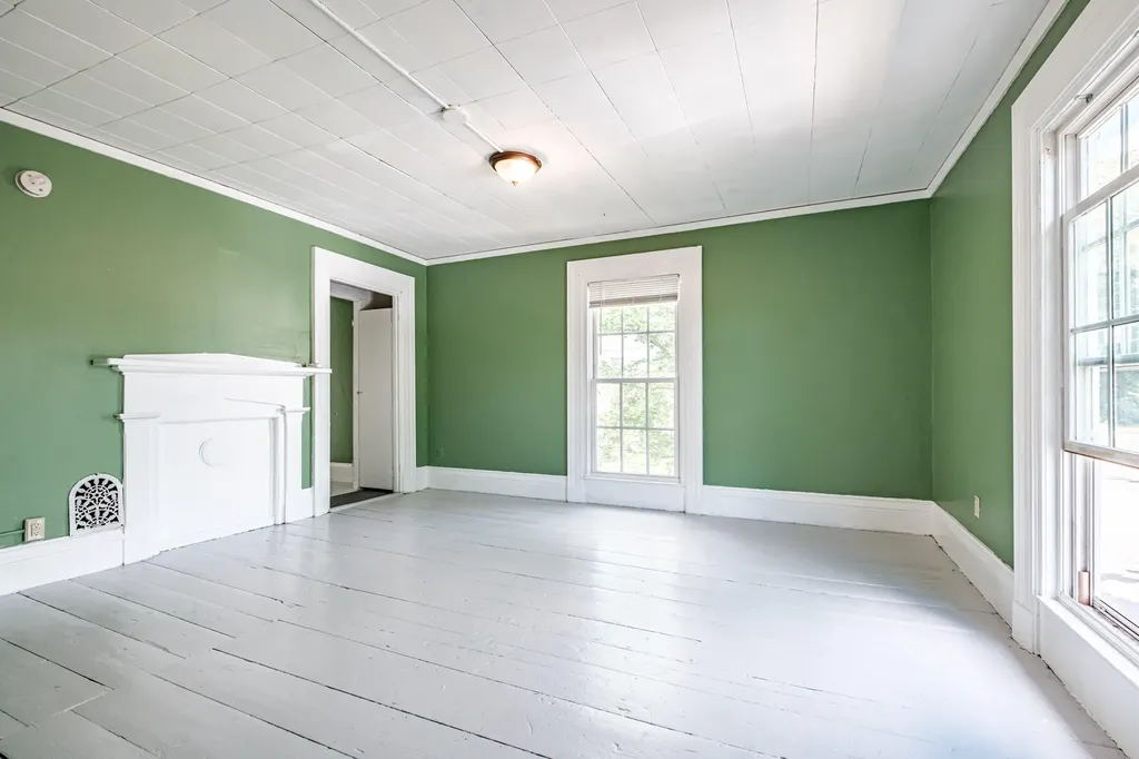34 Main Street Topsham ME 04086