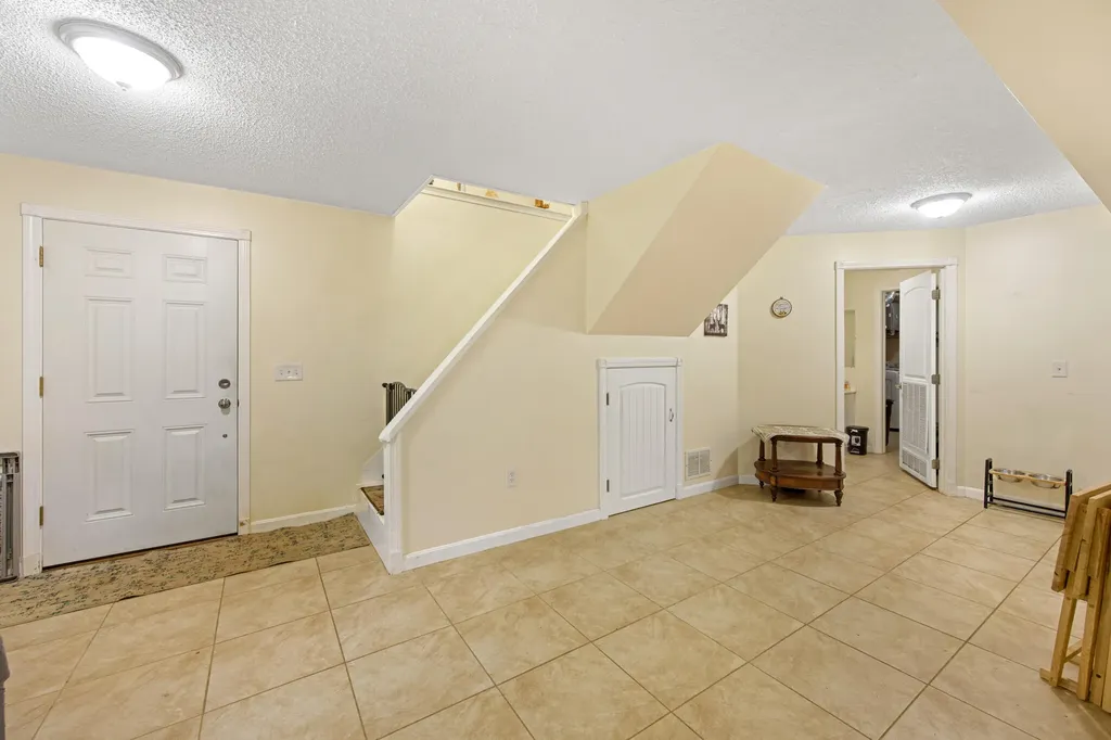 173 County Woods Road Newport ME 04953