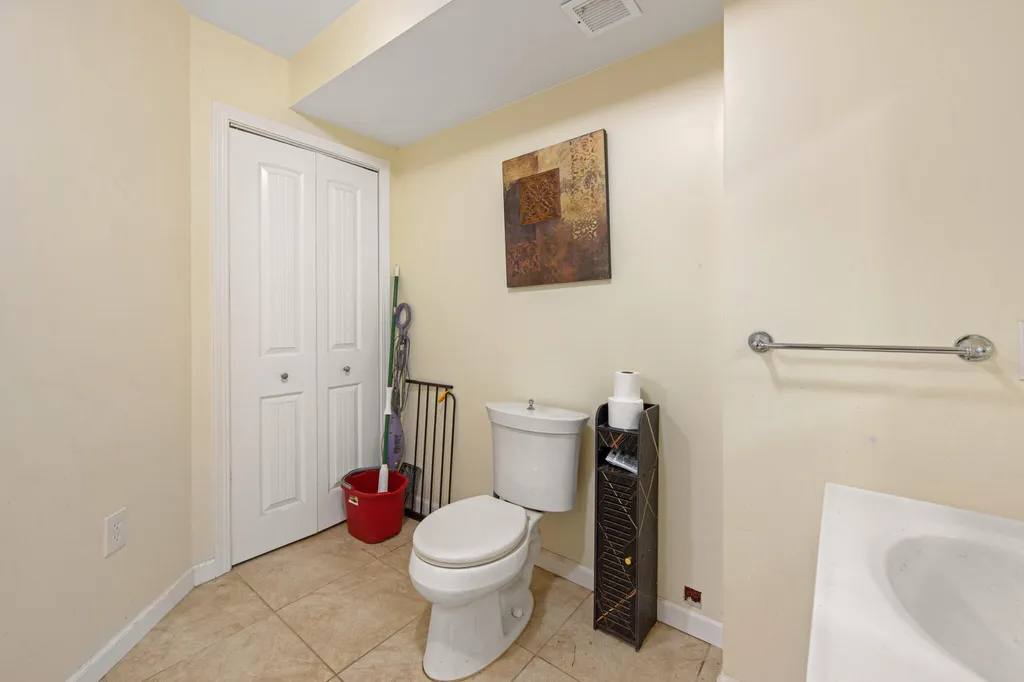 173 County Woods Road Newport ME 04953