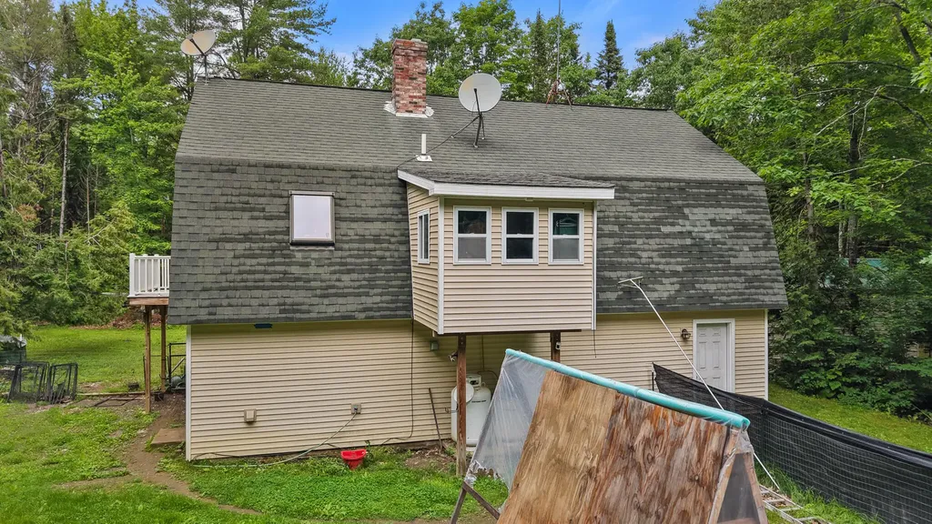 173 County Woods Road Newport ME 04953