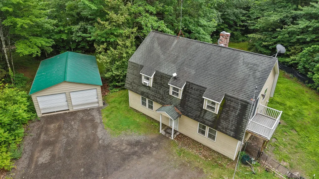173 County Woods Road Newport ME 04953