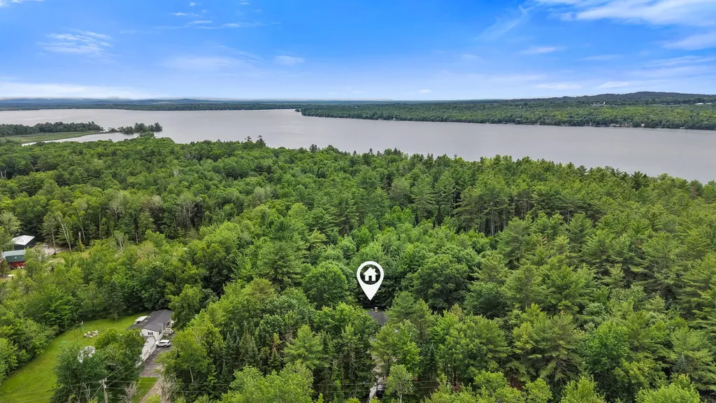 173 County Woods Road Newport ME 04953