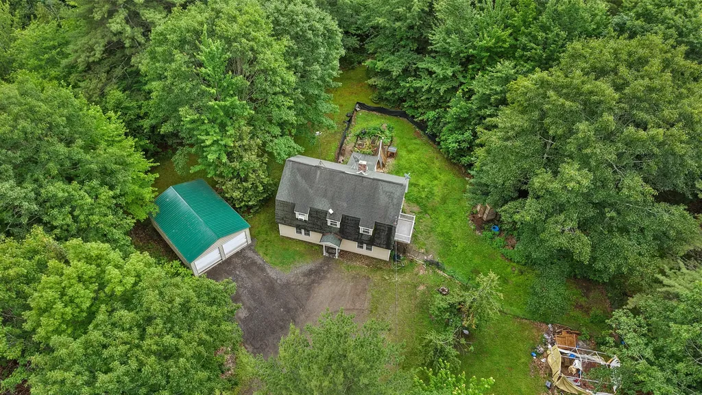 173 County Woods Road Newport ME 04953