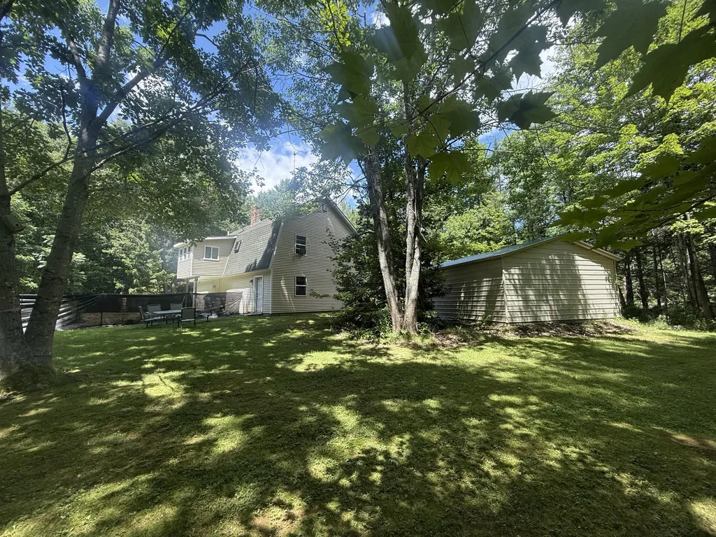 173 County Woods Road Newport ME 04953