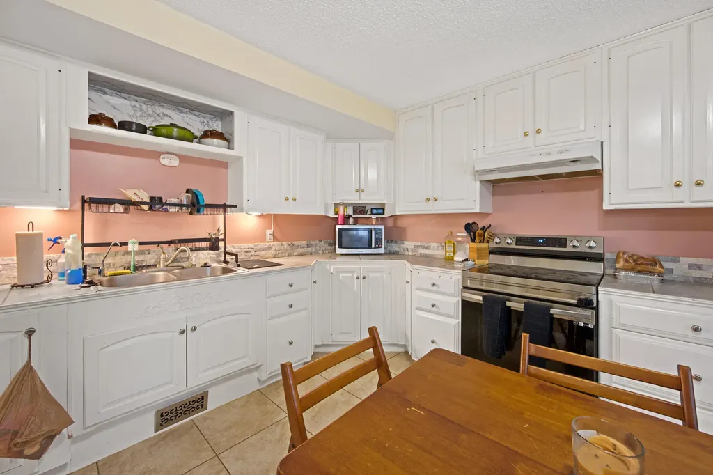 173 County Woods Road Newport ME 04953