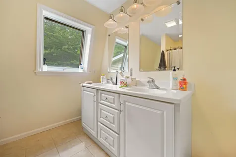 173 County Woods Road Newport ME 04953