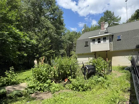 173 County Woods Road Newport ME 04953