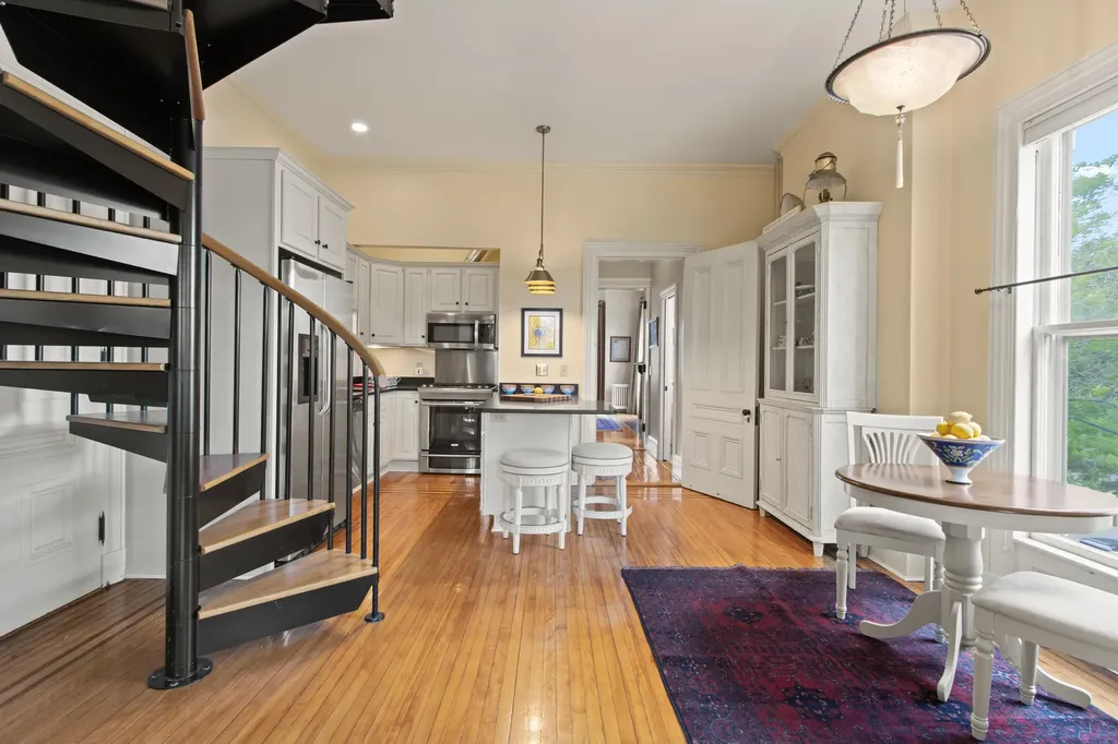 161 Pine Street Portland ME 04102
