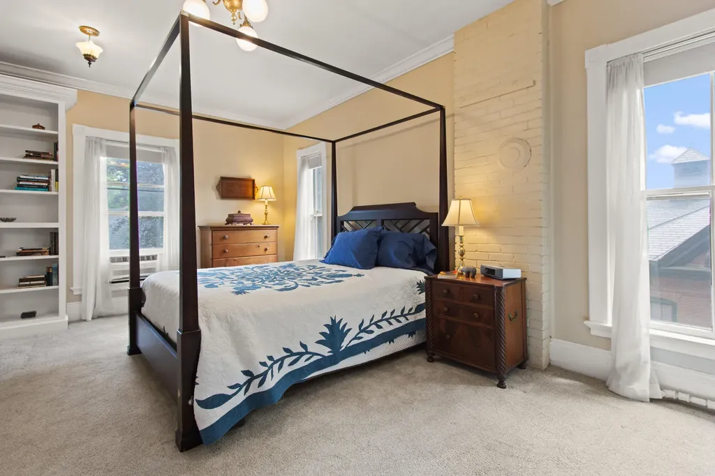 161 Pine Street Portland ME 04102