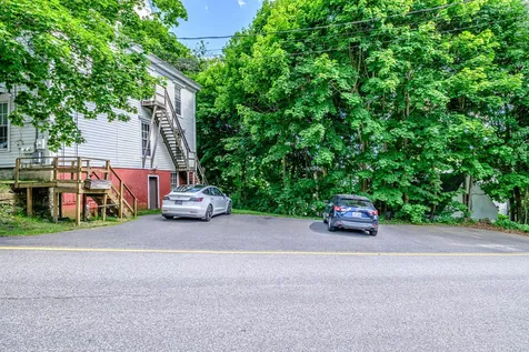 34 Main Street Topsham ME 04086