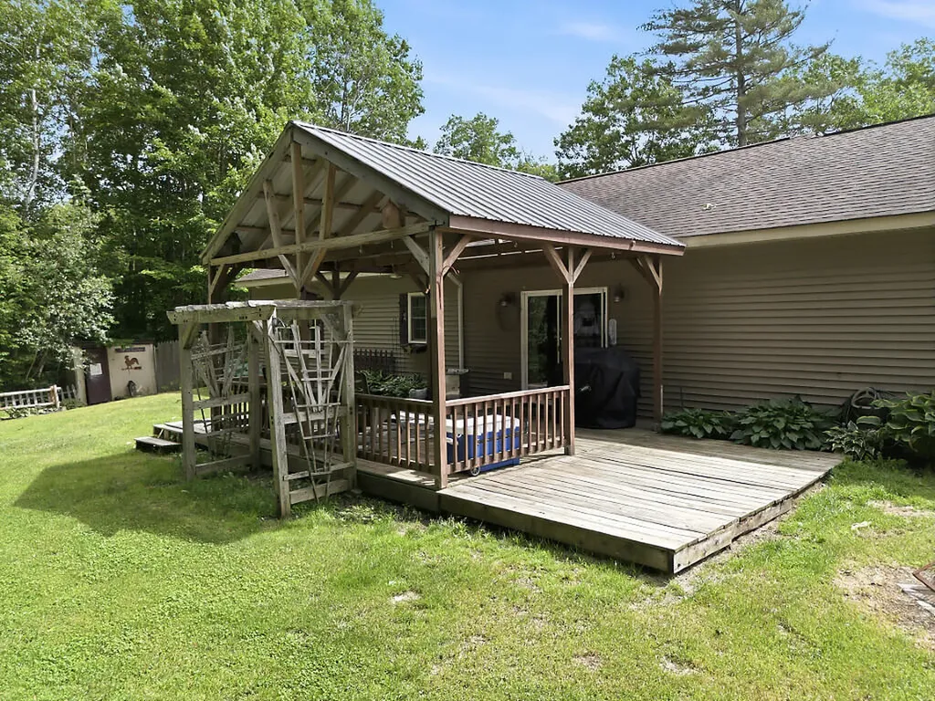 13 Selden Lane Oakland ME 04963
