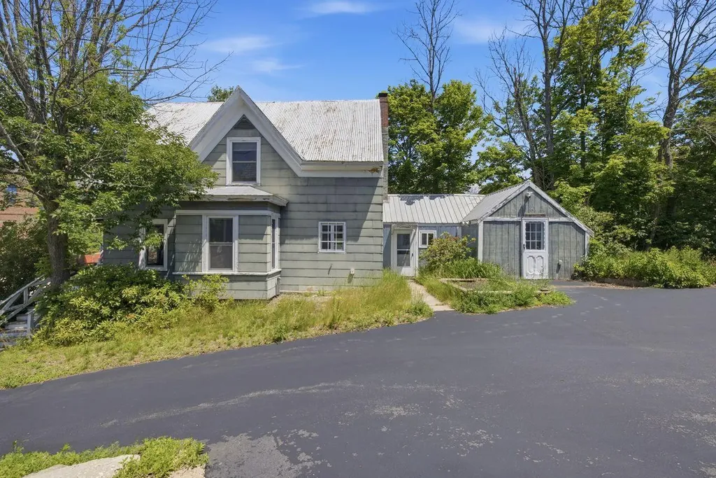 11 Payne Street Sanford ME 04083