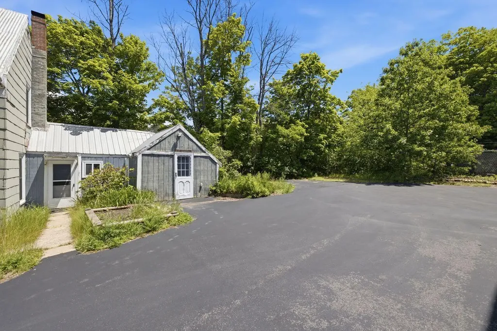 11 Payne Street Sanford ME 04083