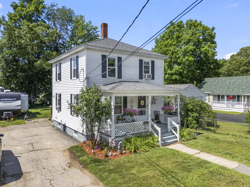 16 Essex Street Sanford ME 04073
