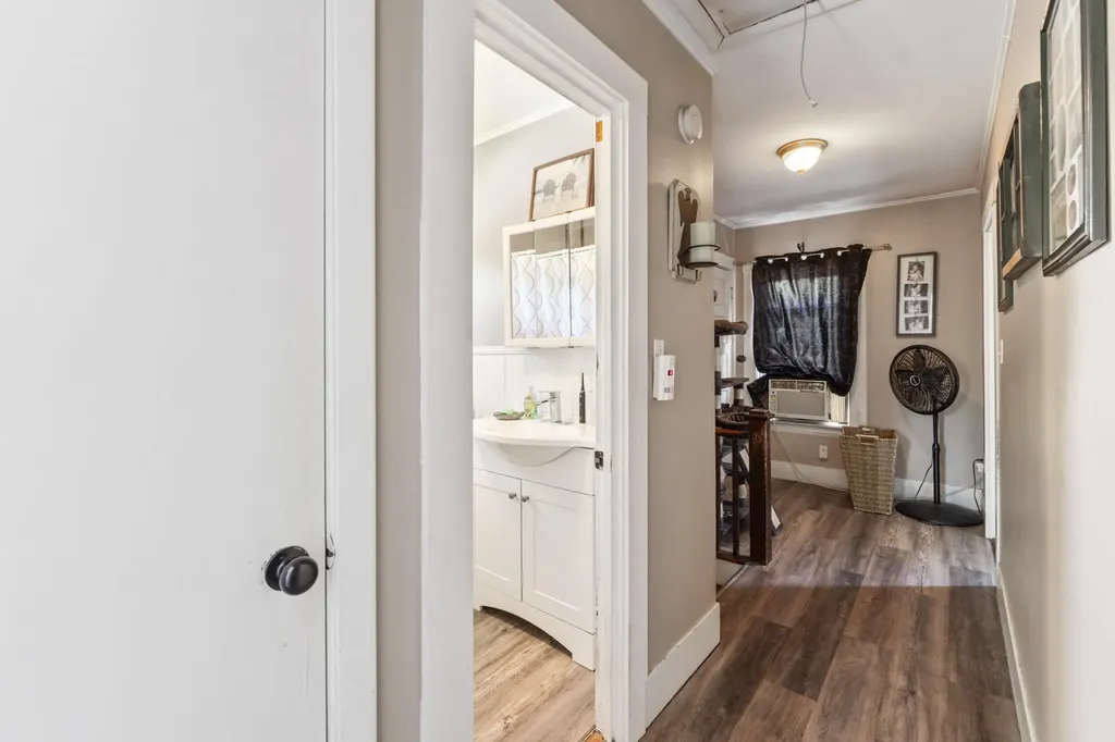 16 Essex Street Sanford ME 04073