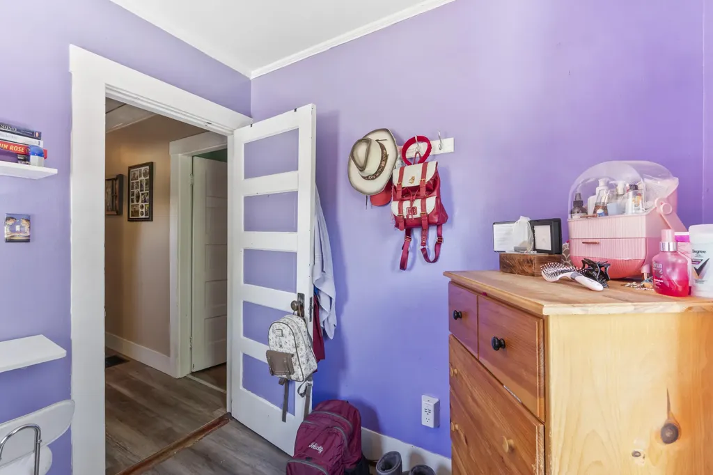 16 Essex Street Sanford ME 04073