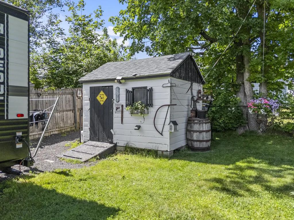 16 Essex Street Sanford ME 04073