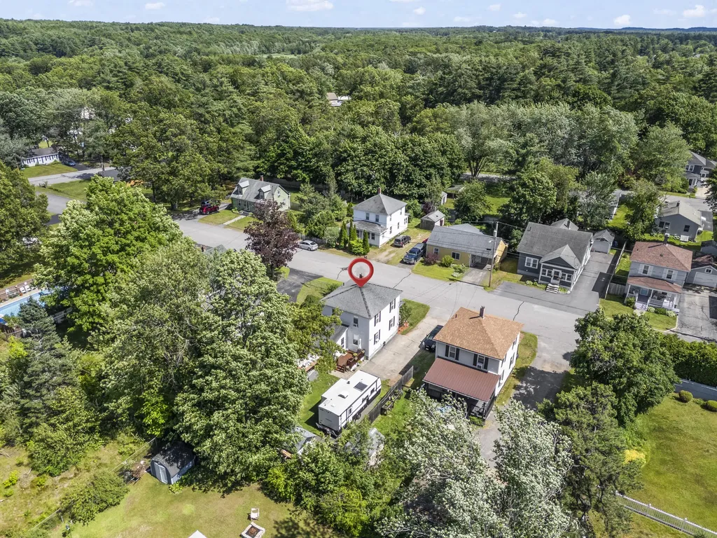 16 Essex Street Sanford ME 04073