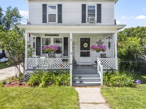 16 Essex Street Sanford ME 04073