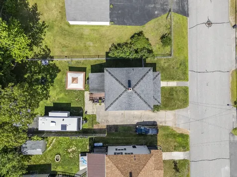 16 Essex Street Sanford ME 04073
