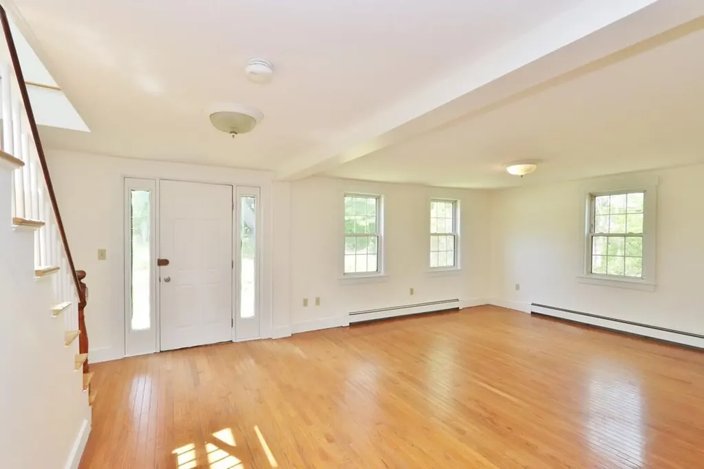 8 Strawberry Lane Rockport ME 04856