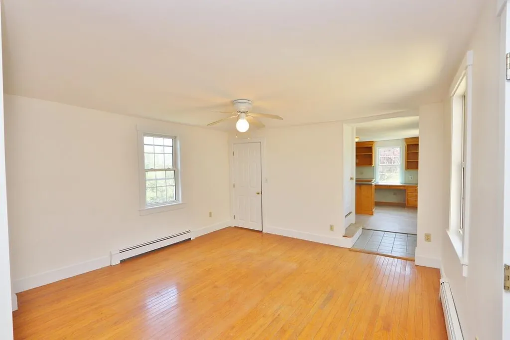 8 Strawberry Lane Rockport ME 04856