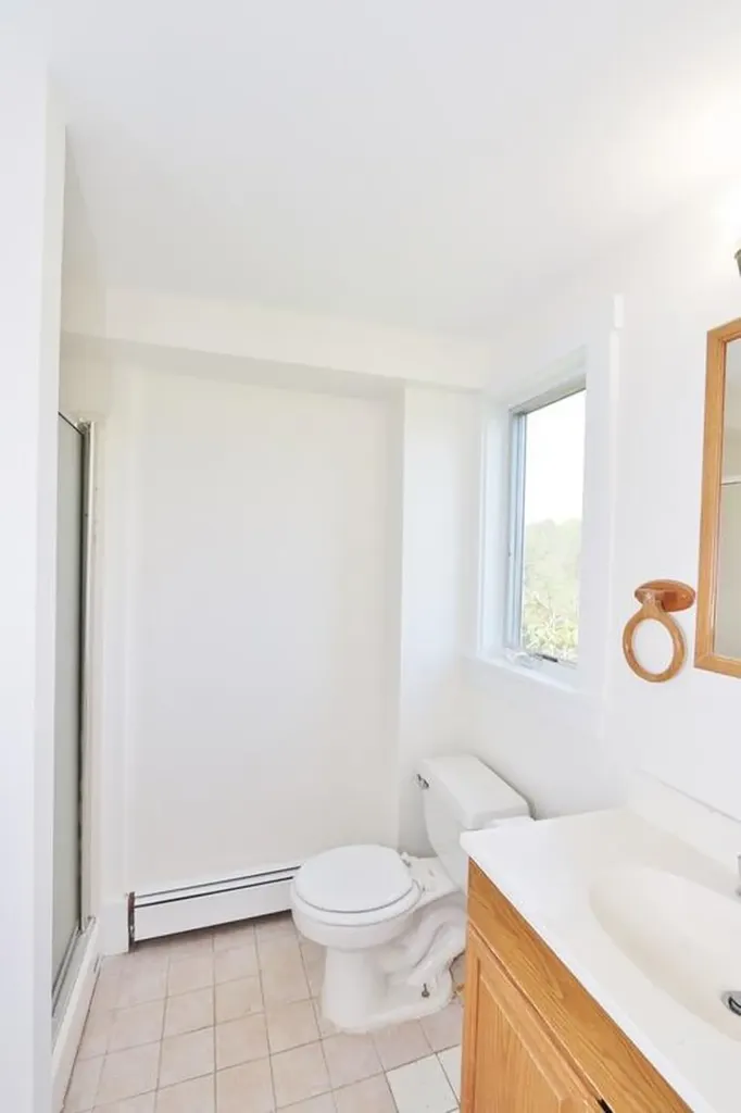 8 Strawberry Lane Rockport ME 04856