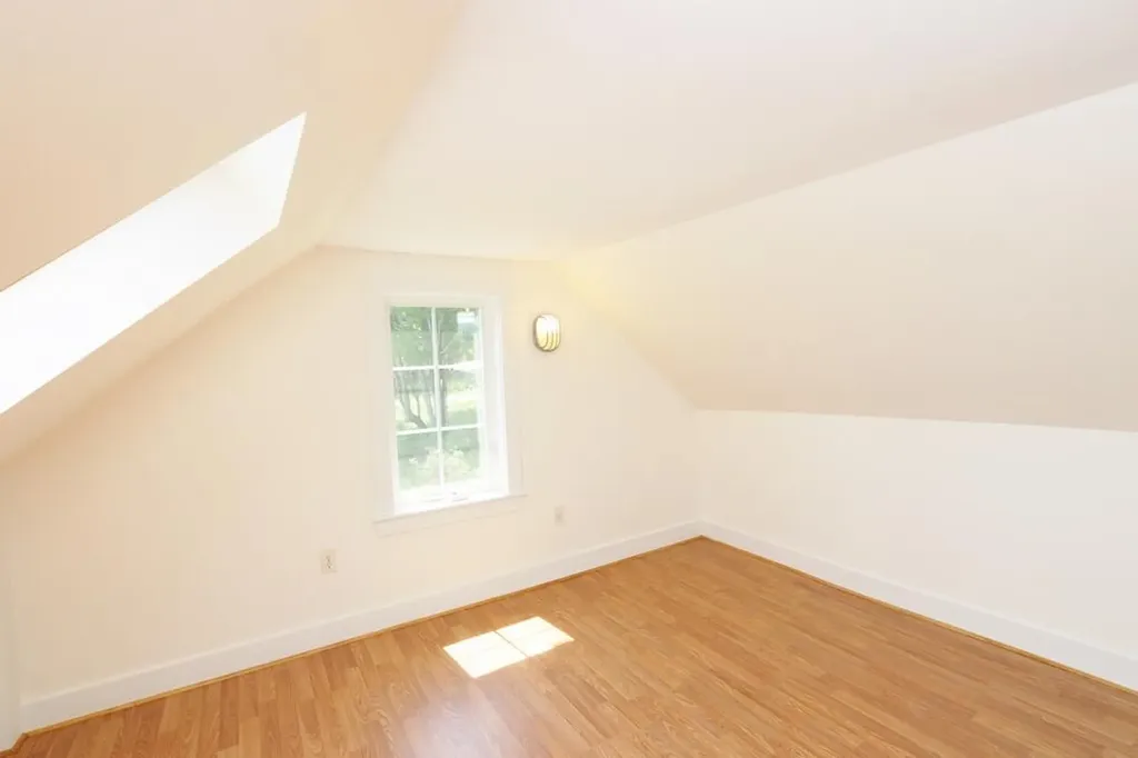 8 Strawberry Lane Rockport ME 04856