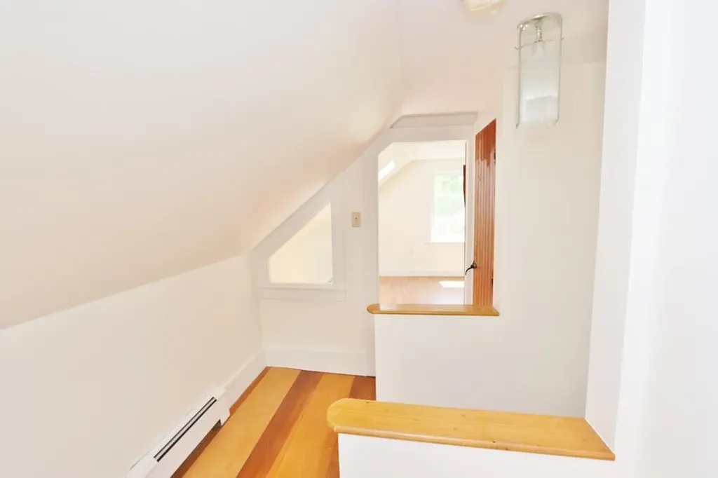 8 Strawberry Lane Rockport ME 04856