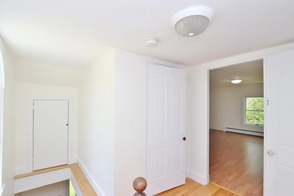 8 Strawberry Lane Rockport ME 04856