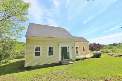 8 Strawberry Lane Rockport ME 04856