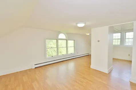 8 Strawberry Lane Rockport ME 04856