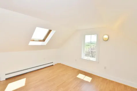 8 Strawberry Lane Rockport ME 04856