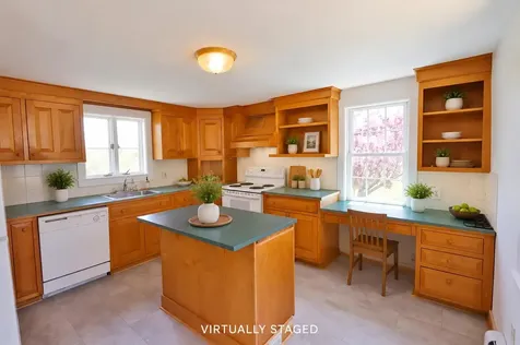 8 Strawberry Lane Rockport ME 04856