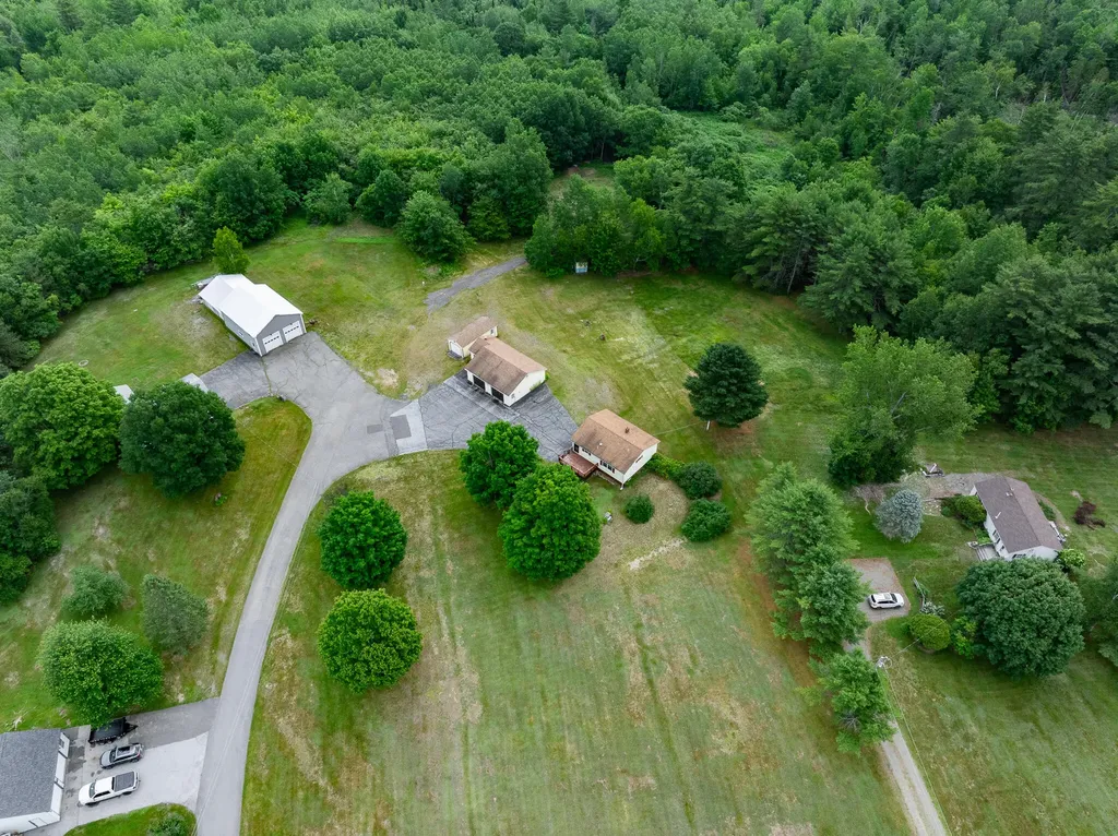 15 Fitz Lane Glenburn ME 04401