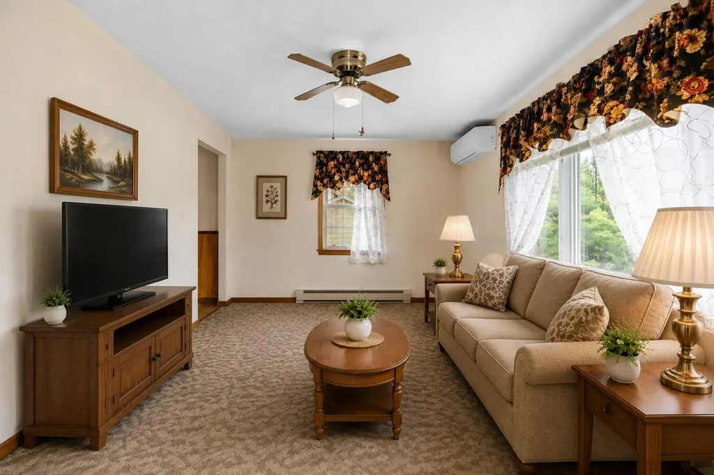 15 Fitz Lane Glenburn ME 04401