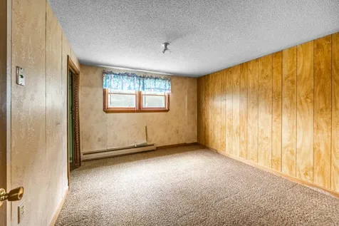 15 Fitz Lane Glenburn ME 04401